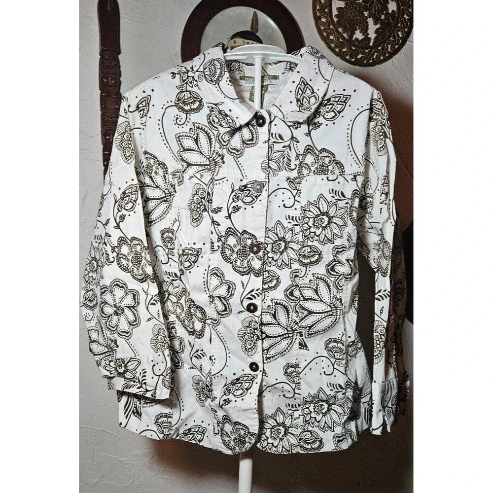 Size Medium Mirror Image White & Olive Brown Floral Print Top with Button Front